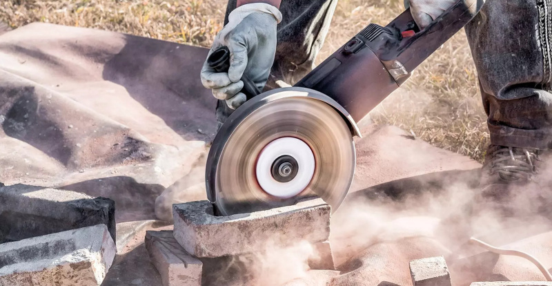 Резка кирпича, в чем выгода? 