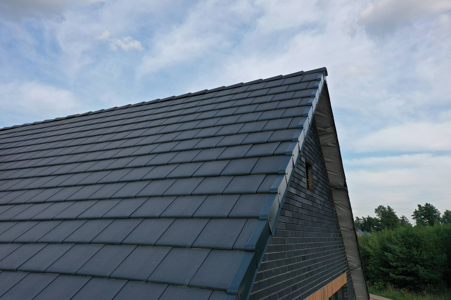 Совершенство геометрии: Плоская минеральная черепица Braas «Тегалит»