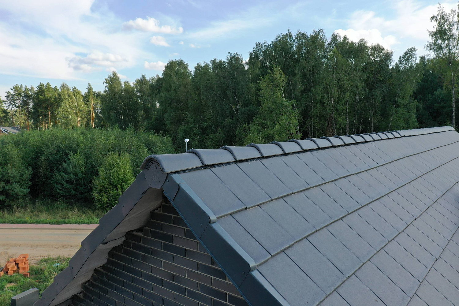 Совершенство геометрии: Плоская минеральная черепица Braas «Тегалит»